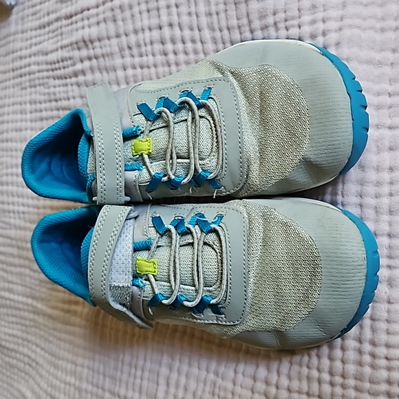 Merrell Shoes - Picture 3 of 6